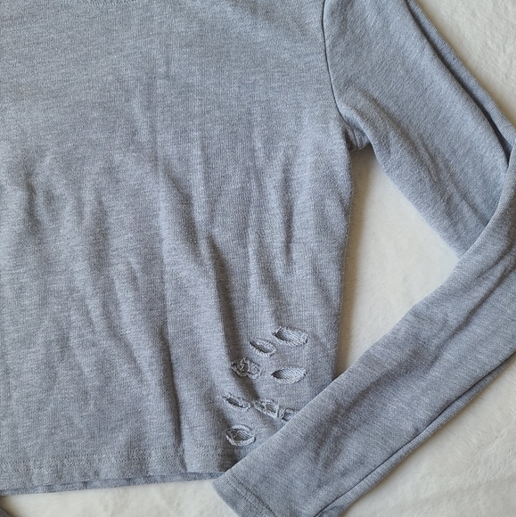 Alphalete Distressed Long Sleeve Crop Top Crewneck - Picture 5 of 14